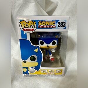 Funko Pop! Games: Sonic the Hedgehog-Sonic with Ring # 283 (Vaulted Figure)